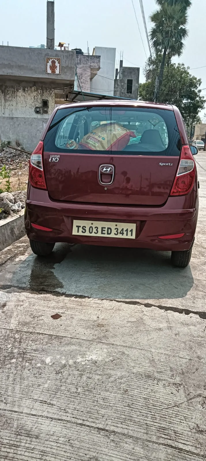 Hyundai I10 sportz blue drive
