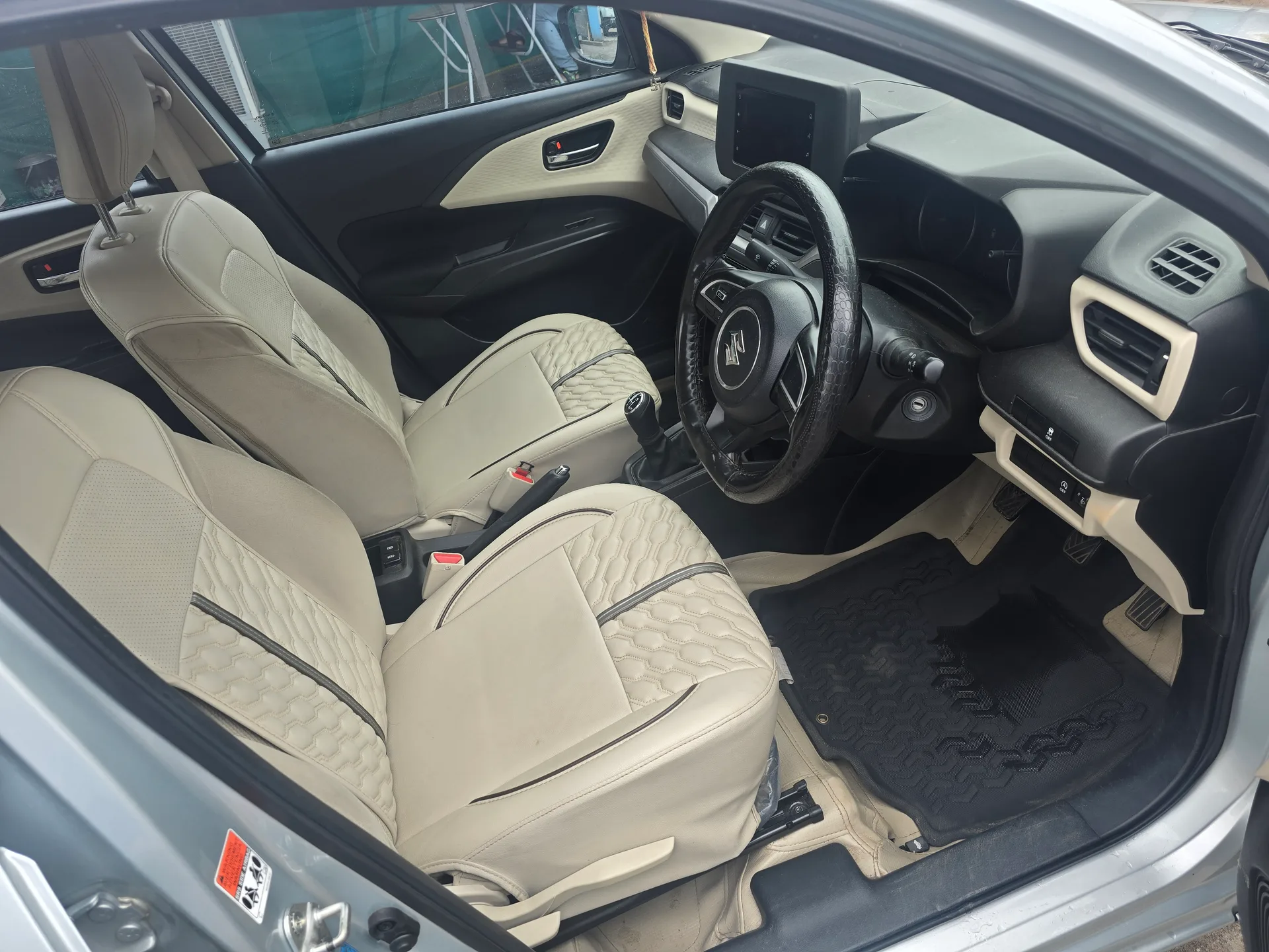 Maruti Suzuki Swift Dzire vxi