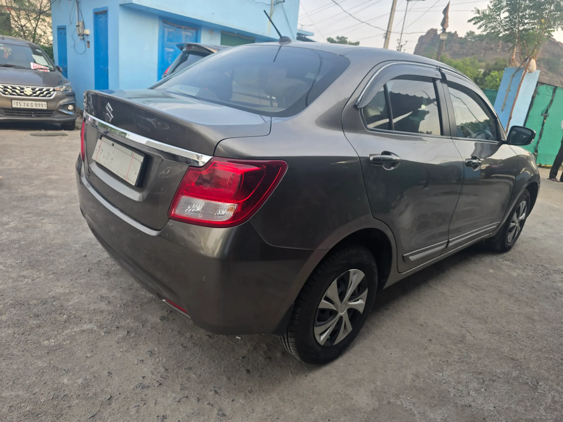 Maruti Suzuki Swift Dzire vxi