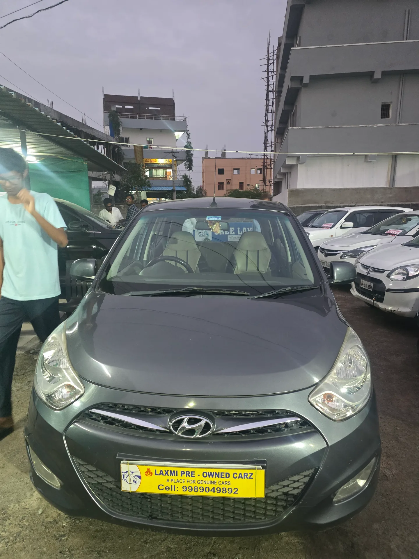 Hyundai I10 sportz blue drive