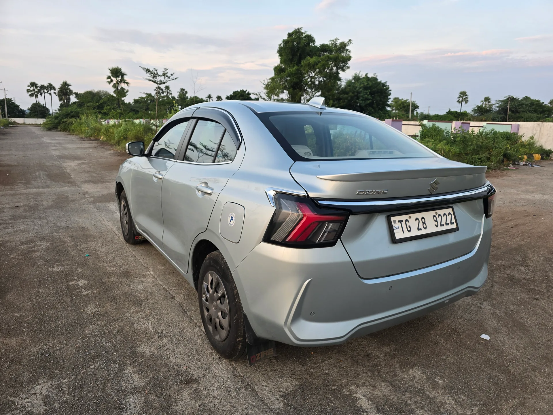 Maruti Suzuki Swift dzire vxi